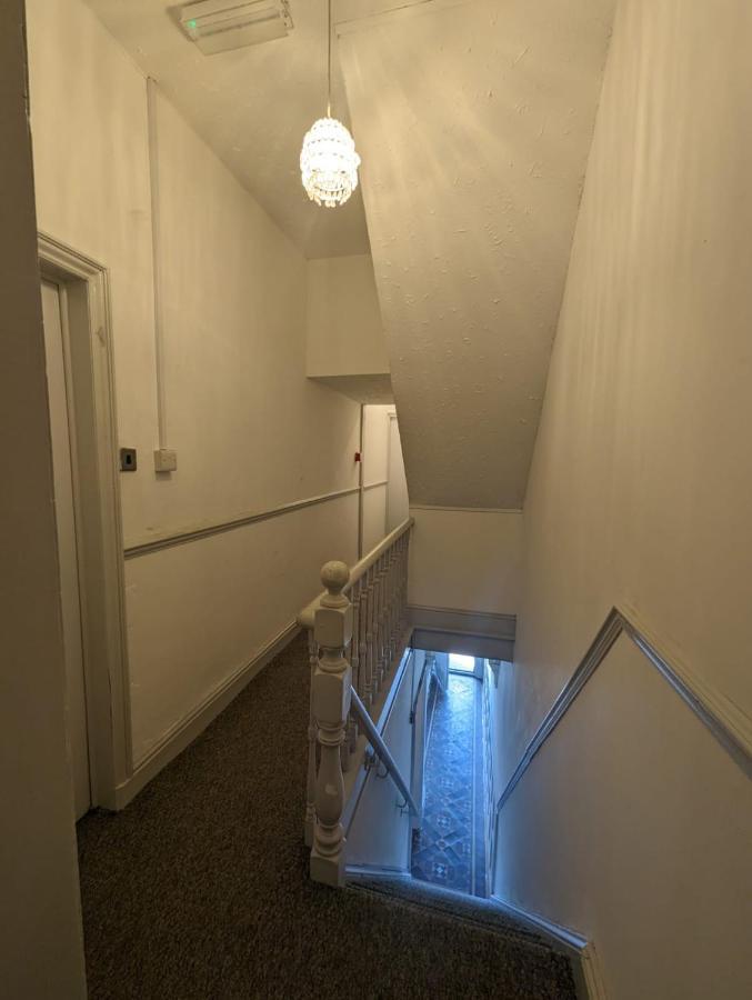 Tiye Estates Short Stay Stoke-on-Trent Экстерьер фото