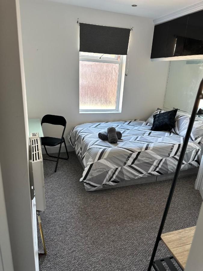 Tiye Estates Short Stay Stoke-on-Trent Экстерьер фото