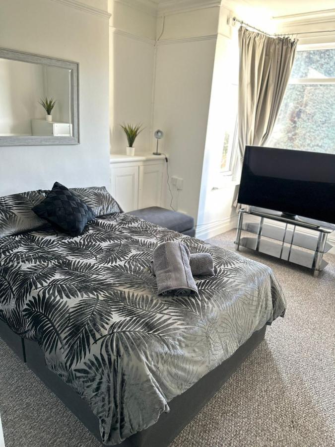 Tiye Estates Short Stay Stoke-on-Trent Экстерьер фото